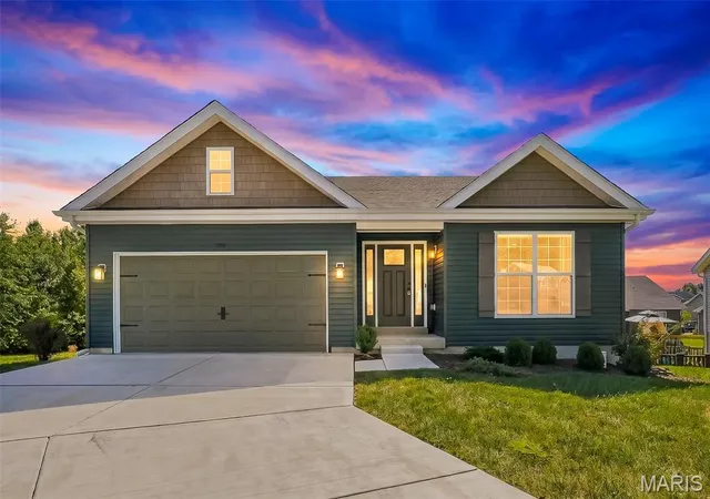Single family home for sale at 1576 Westlake Cir, Pacific, MO 63069 | MLS# MIS26057839
