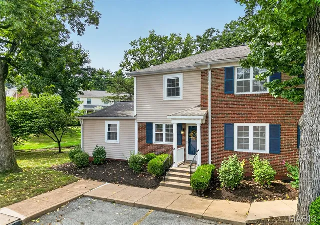 Photo 2 of Condo for sale at 9186 Wrenwood Ln, Saint Louis, MO 63144 | MLS# MIS26057925 | Listing updated on 2026-09-17