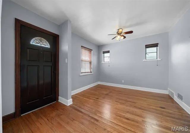 Photo 4 of Single family home for sale at 6201 Weber Rd, Saint Louis, MO 63123 | MLS# MIS26058171 | Listing updated on 2026-09-18