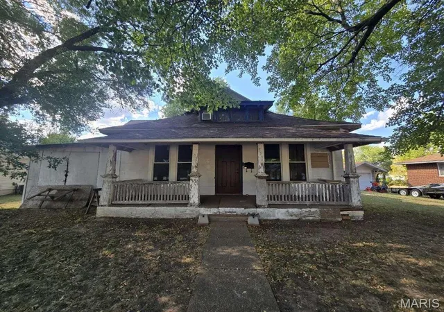 Photo 1 of Single family home for sale at 359 W Hayes St, Lebanon, MO 65536 | MLS# MIS26058185 | Listing updated on 2026-09-17