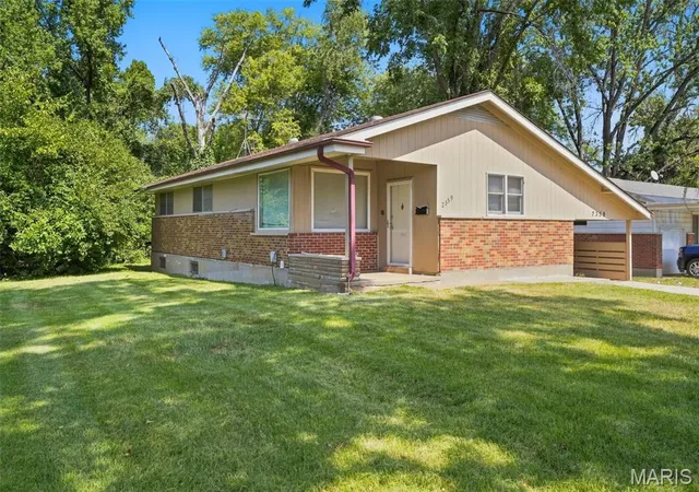 Photo 2 of Single family home for sale at 2359 Collett Dr, Saint Louis, MO 63136 | MLS# MIS26058234 | Listing updated on 2026-09-16