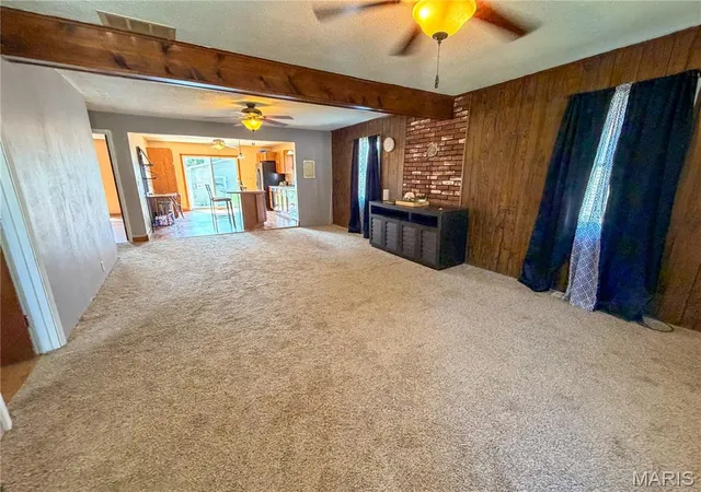 Photo 3 of Single family home for sale at 1814 Miller Ave, Hillsboro, IL 62049 | MLS# MIS26058550 | Listing updated on 2026-09-16