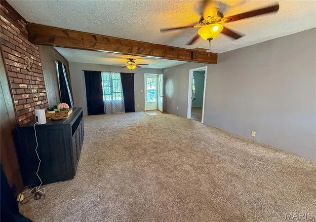Photo 3 of Single family home for sale at 1814 Miller Ave, Hillsboro, IL 62049 | MLS# MIS26058550 | Listing updated on 2026-09-16