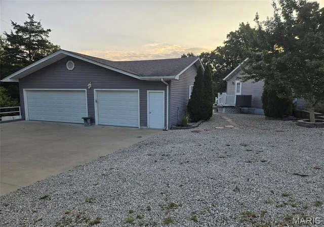 Photo 2 of Manufactured home for sale at 264 Saint Louis Inn Rd, Saint Clair, MO 63077 | MLS# MIS26058699 | Listing updated on 2026-09-16