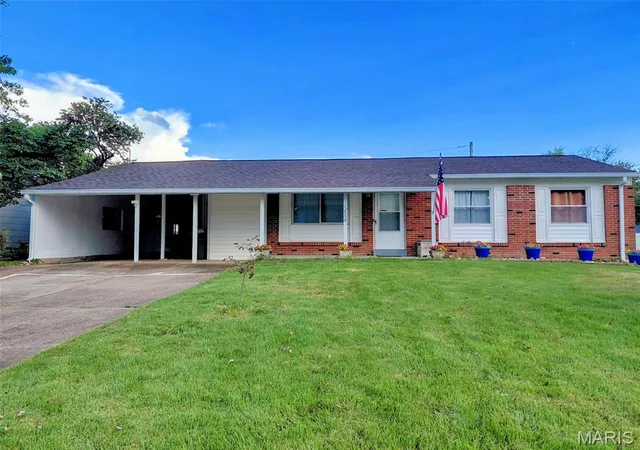 Single family home for sale at 12050 Providence Ln, Maryland Heights, MO 63043 | MLS# MIS26058762
