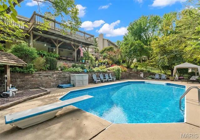 Photo 2 of Single family home for sale at 37 Great Lakes Dr, Saint Peters, MO 63376 | MLS# MIS26058901 | Listing updated on 2026-09-25