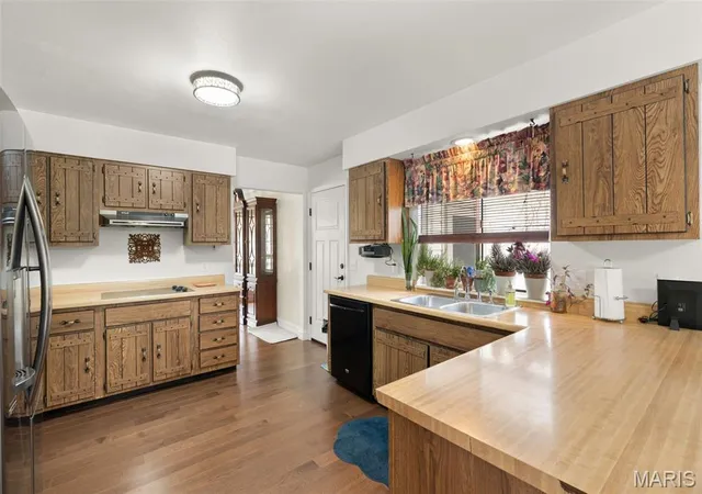 Photo 3 of Single family home for sale at 37 Great Lakes Dr, Saint Peters, MO 63376 | MLS# MIS26058901 | Listing updated on 2026-09-25