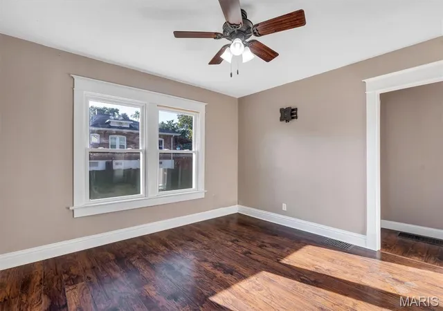 Photo 3 of Single family home for sale at 8627 Argyle Ave, Saint Louis, MO 63114 | MLS# MIS26059061 | Listing updated on 2026-09-18