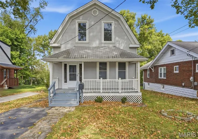 Photo 1 of Single family home for sale at 8941 Forest Ave, Saint Louis, MO 63114 | MLS# MIS26059200 | Listing updated on 2026-09-16