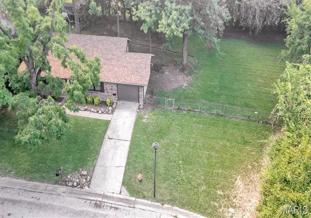 Photo 4 of Single family home for sale at 409 E 11th Street, Washington, MO 63090 | MLS# MIS26059231 | Listing updated on 2026-09-17