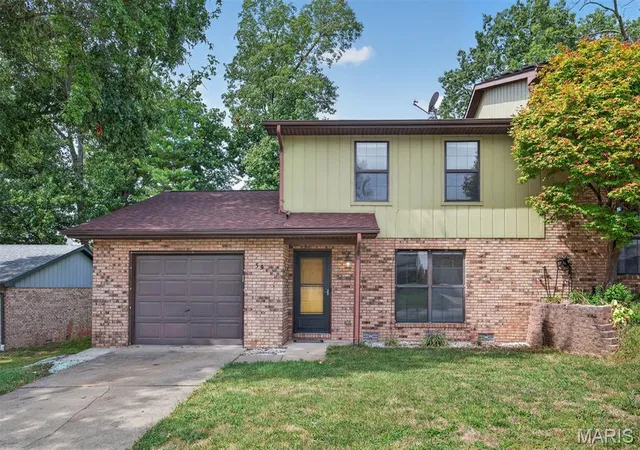Photo 1 of Single family home for sale at 35 Ramona Dr, Belleville, IL 62221 | MLS# MIS26059246 | Listing updated on 2026-10-05