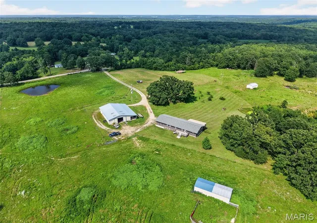 Photo 3 of Single family home for sale at 9562 State Hwy A, Patton, MO 63662 | MLS# MIS26059250 | Listing updated on 2026-09-16