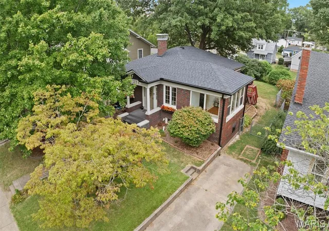 Photo 2 of Single family home for sale at 254 Coventry Pl, Edwardsville, IL 62025 | MLS# MIS26059461 | Listing updated on 2026-09-29