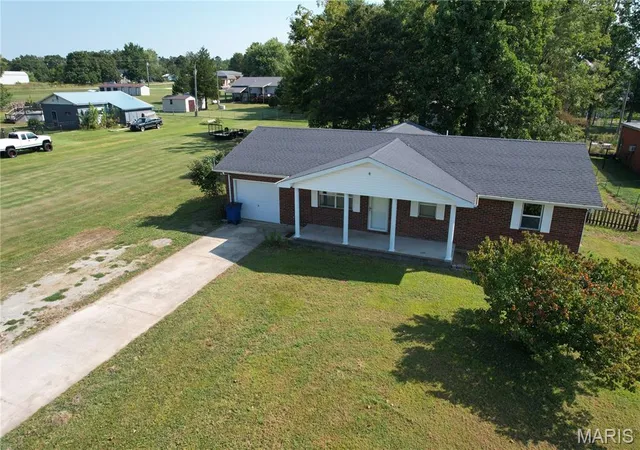 Photo 2 of Single family home for sale at 1043 Madison 333, Fredericktown, MO 63645 | MLS# MIS26059553 | Listing updated on 2026-09-17