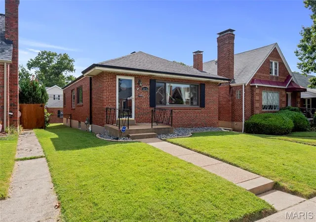 Photo 3 of Single family home for sale at 6036 Lansdowne Ave, Saint Louis, MO 63109 | MLS# MIS26059656 | Listing updated on 2026-09-18