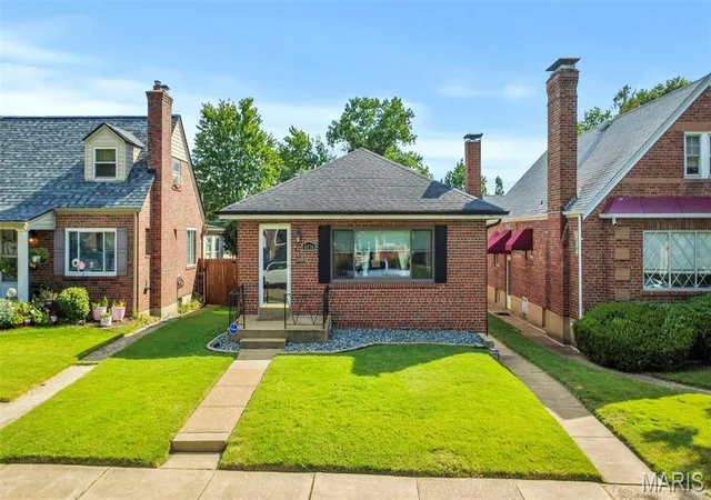 Photo 1 of Single family home for sale at 6036 Lansdowne Ave, Saint Louis, MO 63109 | MLS# MIS26059656 | Listing updated on 2026-10-09