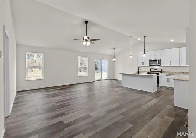 Photo 4 of Single family home for sale at 37 Millwell, Maryland Heights, MO 63043 | MLS# MIS26059666 | Listing updated on 2026-09-18