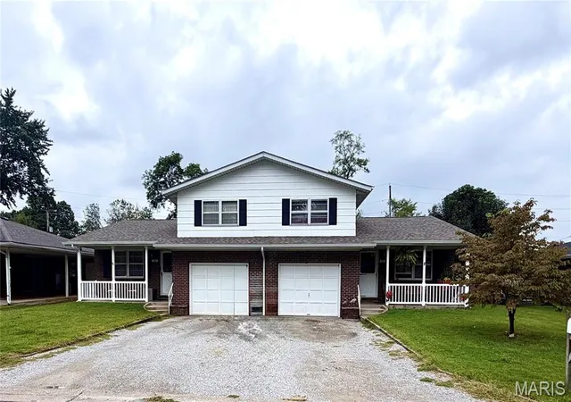 Photo 1 of Townhouse for sale at 102/104 Liberty Dr, Belleville, IL 62226 | MLS# MIS26059668 | Listing updated on 2026-09-18