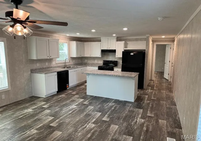 Photo 3 of Manufactured home for sale at 931 Market St, Truesdale, MO 63380 | MLS# MIS26059701 | Listing updated on 2026-09-16