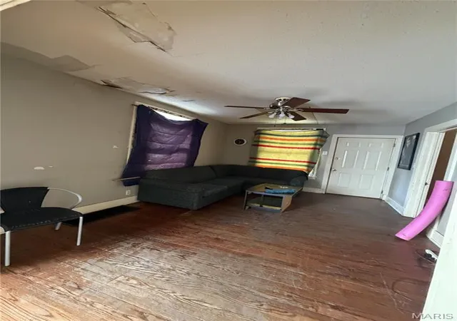 Photo 4 of Single family home for sale at 2216 Lincoln Ave, Granite City, IL 62040 | MLS# MIS26059738 | Listing updated on 2026-09-19