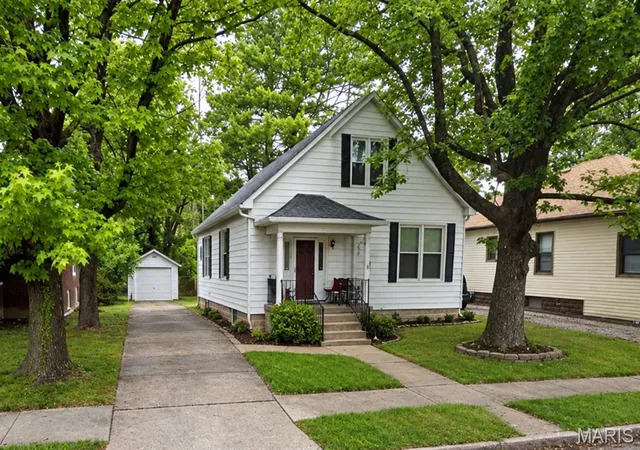 Photo 1 of Sale Pending at 21 N 96th Street, Belleville, IL 62223 | MLS# MIS26059754 | Listing updated on 2026-09-17