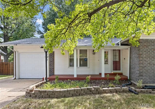 Single family home for sale at 2560 Wedgwood Dr, Florissant, MO 63033 | MLS# MIS26059788