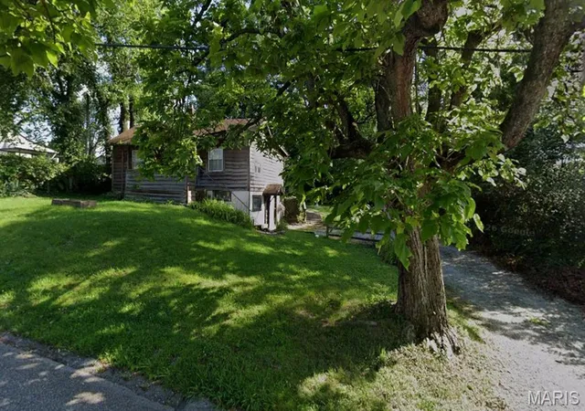 Photo 1 of Sale Pending at 11238 Van Cleve Ave, Saint Louis, MO 63114 | MLS# MIS26059844 | Listing updated on 2026-09-16