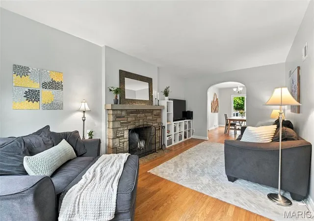 Photo 2 of Single family home for sale at 7609 Suffolk Ave, Saint Louis, MO 63119 | MLS# MIS26059868 | Listing updated on 2026-09-24