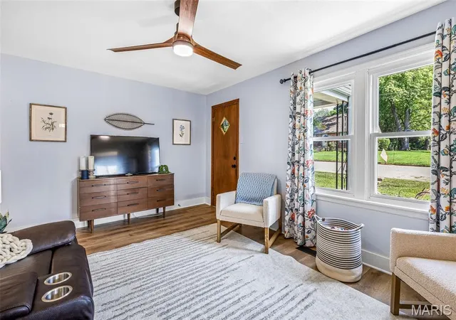 Photo 4 of Single family home for sale at 622 E College St, Farmington, MO 63640 | MLS# MIS26059930 | Listing updated on 2026-09-29
