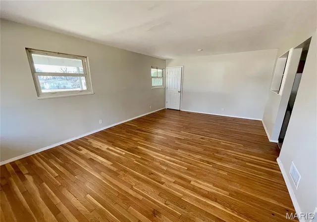 Photo 2 of Single family home for sale at 510 Wishaw Ct, Saint Louis, MO 63137 | MLS# MIS26059988 | Listing updated on 2026-10-05