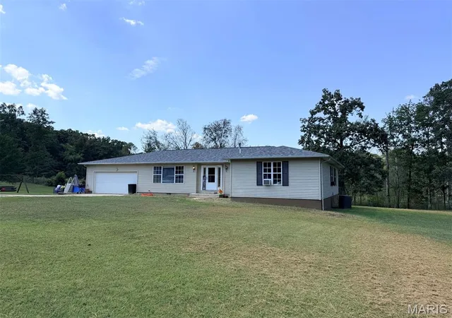 Photo 2 of Single family home for sale at 2563 Praise St, Poplar Bluff, MO 63901 | MLS# MIS26059989 | Listing updated on 2026-09-16