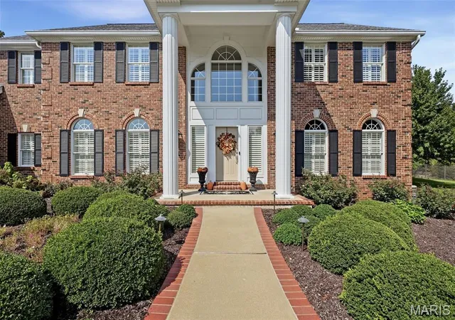 Photo 2 of Single family home for sale at 23 Bopp Ln, Saint Louis, MO 63131 | MLS# MIS26060056 | Listing updated on 2026-09-18
