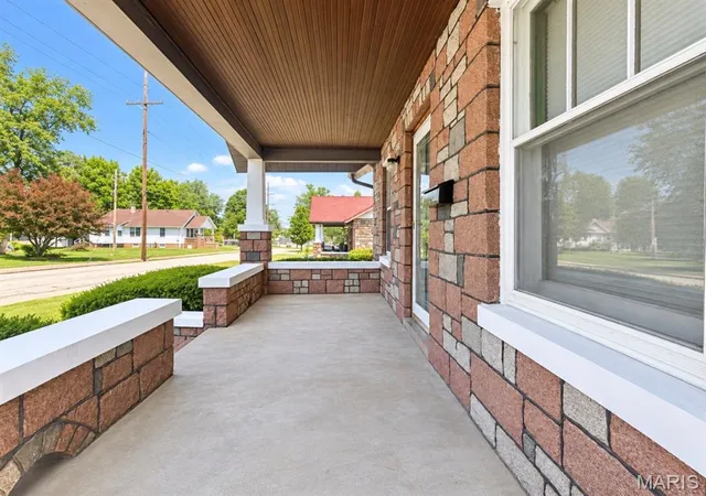 Photo 3 of Single family home for sale at 208 S Long St, Farmington, MO 63640 | MLS# MIS26060116 | Listing updated on 2026-09-17