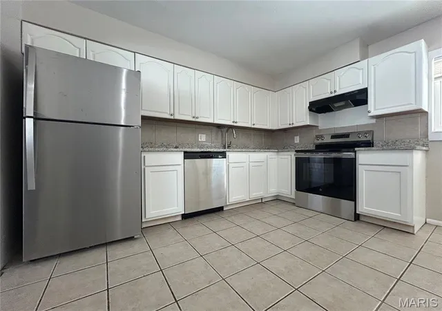 Photo 3 of Single family home for sale at 5319 Grove Ave, Saint Louis, MO 63135 | MLS# MIS26060142 | Listing updated on 2026-10-07