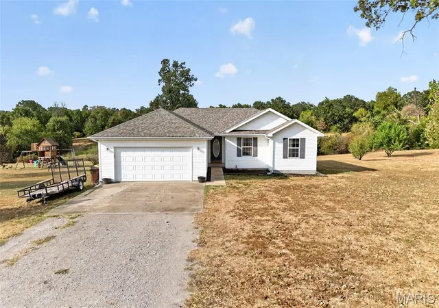 Photo 1 of Single family home for sale at 13757 Grouse Ln, Lebanon, MO 65536 | MLS# MIS26060143 | Listing updated on 2026-09-17