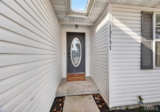 Photo 3 of Single family home for sale at 13757 Grouse Ln, Lebanon, MO 65536 | MLS# MIS26060143 | Listing updated on 2026-09-17