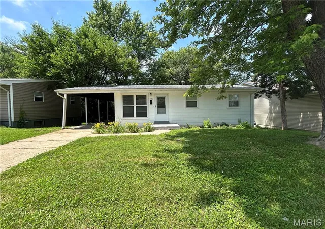 Single family home for sale at 6023 Shillington Dr, Saint Louis, MO 63134 | MLS# MIS26060145