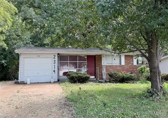 Photo 1 of Single family home for sale at 2314 Hudson Rd, Saint Louis, MO 63136 | MLS# MIS26060149 | Listing updated on 2026-09-23