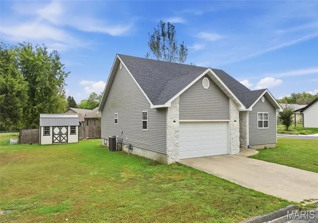 Photo 3 of Single family home for sale at 700 M Robin Rd, Mountain Grove, MO 65711 | MLS# MIS26060173 | Listing updated on 2026-09-17
