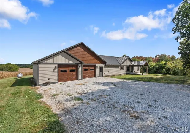 Single family home for sale at 2759 Pcr 910, Perryville, MO 63775 | MLS# MIS26060181