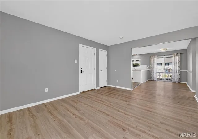 Photo 2 of Condo for sale at 885 Delray Dr #H, Saint Peters, MO 63376 | MLS# MIS26060287 | Listing updated on 2026-09-18