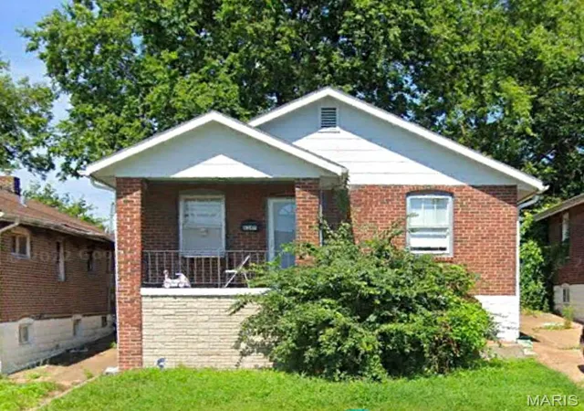 Photo 1 of Single family home for sale at 8347 Octavia Ave, Saint Louis, MO 63136 | MLS# MIS26060301 | Listing updated on 2026-09-17