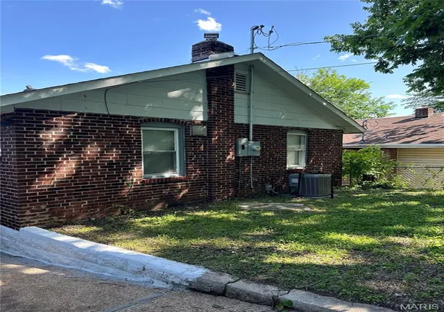 Photo 3 of Single family home for sale at 8347 Octavia Ave, Saint Louis, MO 63136 | MLS# MIS26060301 | Listing updated on 2026-09-17