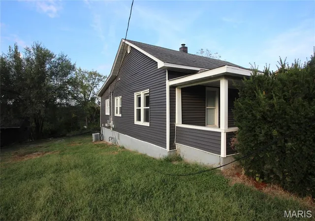 Photo 3 of Single family home for sale at 505 W Main St, Park Hills, MO 63601 | MLS# MIS26060330 | Listing updated on 2026-09-17