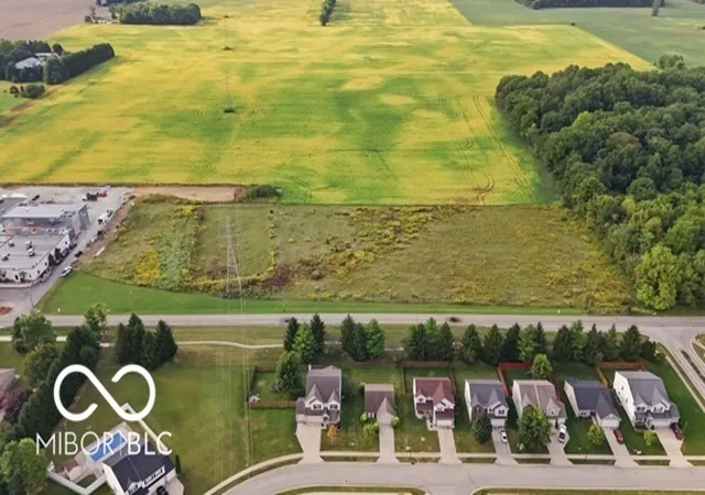 Photo 3 of Sale Pending at 0 E Cr 400 S, Anderson, IN 46013 | MLS# 21977418 | Listing updated on 2026-09-21