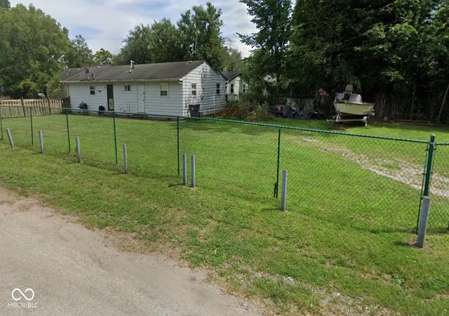 Photo 2 of Land for sale at 2198 N Dexter St, Indianapolis, IN 46202 | MLS# 22039714 | Listing updated on 2026-09-16
