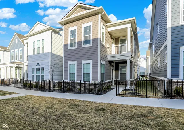 Photo 2 of Single family home for sale at 994 Astor Ln, Carmel, IN 46032 | MLS# 22059855 | Listing updated on 2026-09-18