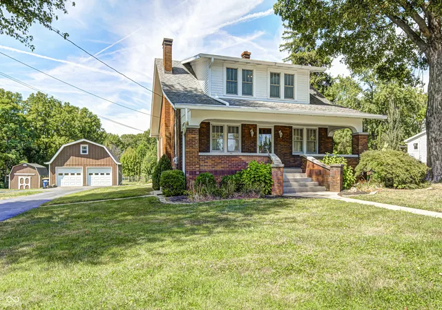 Photo 2 of Single family home for sale at 1000 S Jackson St, Greencastle, IN 46135 | MLS# 22061893 | Listing updated on 2026-09-08