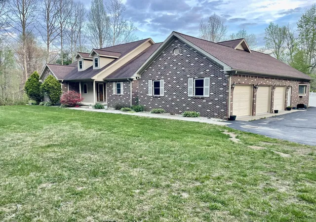Photo 1 of Single family home for sale at 1564 W County Rd 1050 S, Cloverdale, IN 46120 | MLS# 22067294 | Listing updated on 2026-09-08