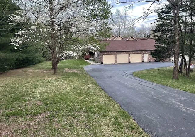 Photo 2 of Single family home for sale at 1564 W County Rd 1050 S, Cloverdale, IN 46120 | MLS# 22067294 | Listing updated on 2026-09-08